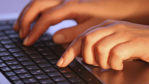 keyboard-typing-internet-computer