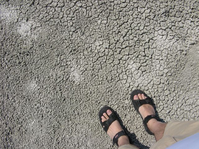 feet_on_ground_640x480