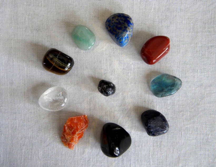 healing stones